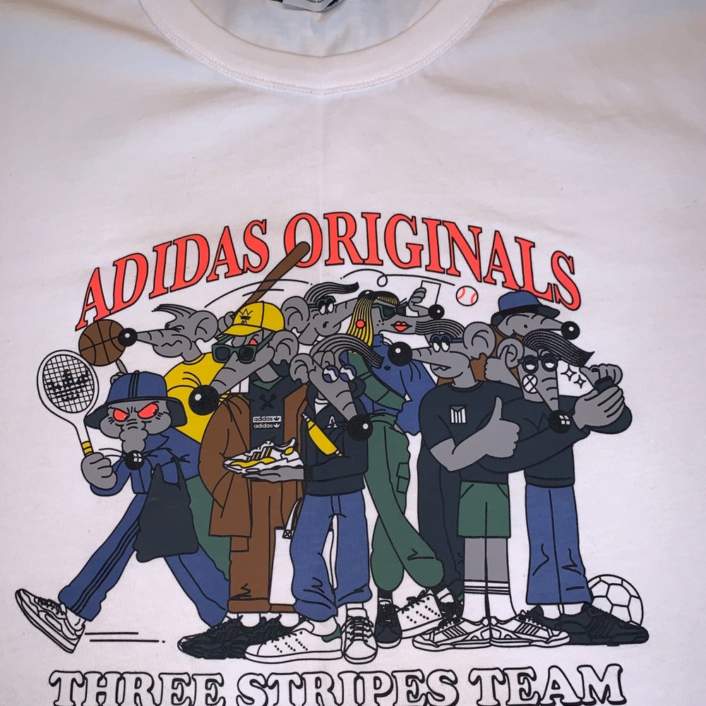 Adidas t-shirt 2xl - Picture 2 of 2